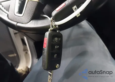 2012 Volkswagen Jetta 2.5L Se из США, поврежденный, VIN 3VWDP7AJXCM075722